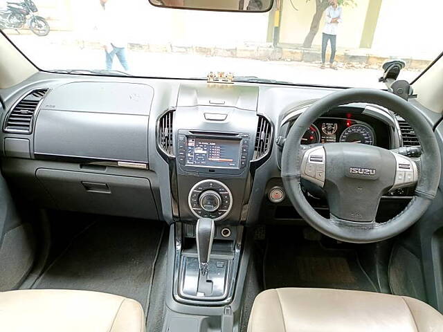 Used Isuzu MU-X [2017-2018] 4x2 in Hyderabad