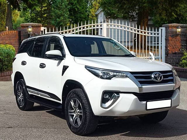 Used Toyota Fortuner [2016-2021] 2.8 4x2 MT [2016-2020] in Delhi