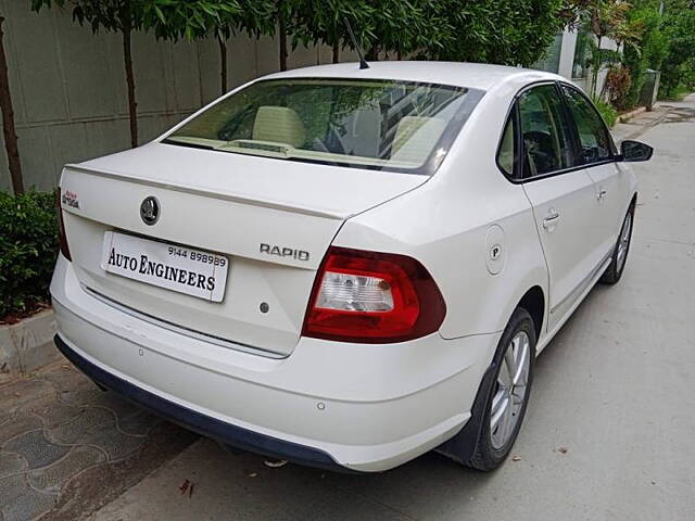 Used Skoda Rapid Style 1.6 MPI AT in Hyderabad