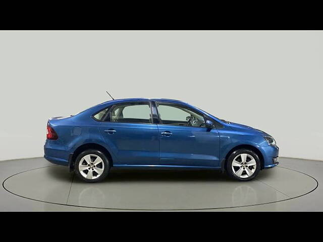 Used Skoda Rapid Style 1.6 MPI in Mumbai