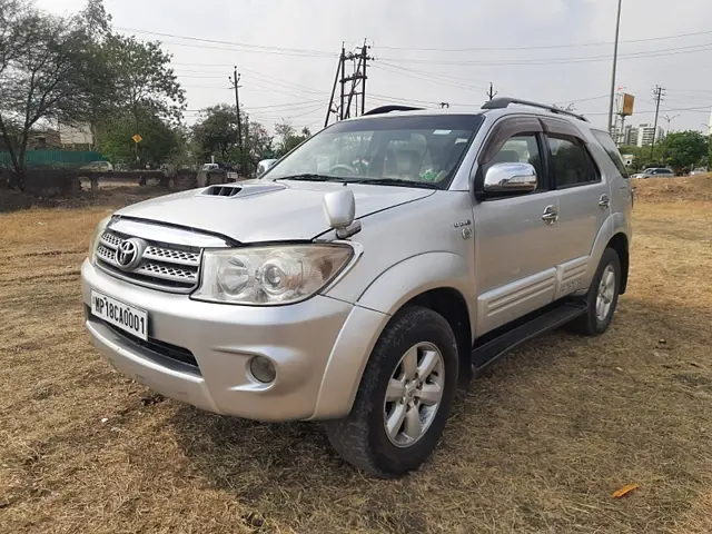 Used 2010 Toyota Fortuner in Indore