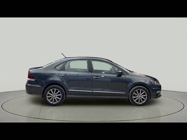 Used Volkswagen Vento [2015-2019] Highline Plus 1.2 (P) AT 16 Alloy in Delhi