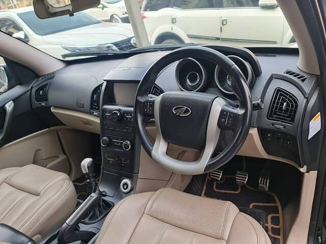 Used Mahindra XUV500 [2015-2018] W10 in Lucknow