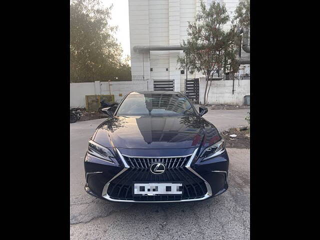 Used 2023 Lexus ES in Delhi