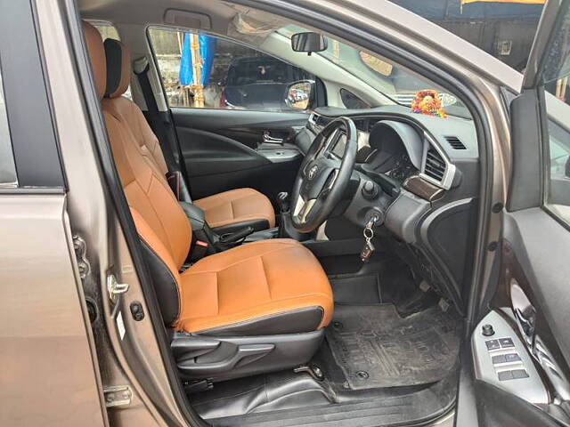 Used Toyota Innova Crysta [2016-2020] 2.4 G 8 STR [2016-2017] in Mumbai