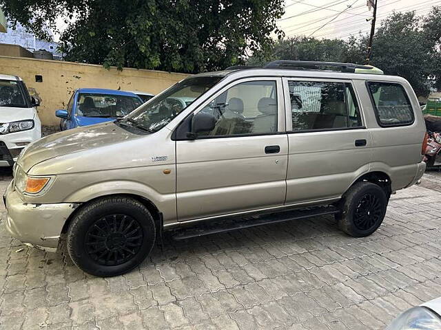 Used Chevrolet Tavera Neo 3 LT- 8 STR BS-III in Kanpur