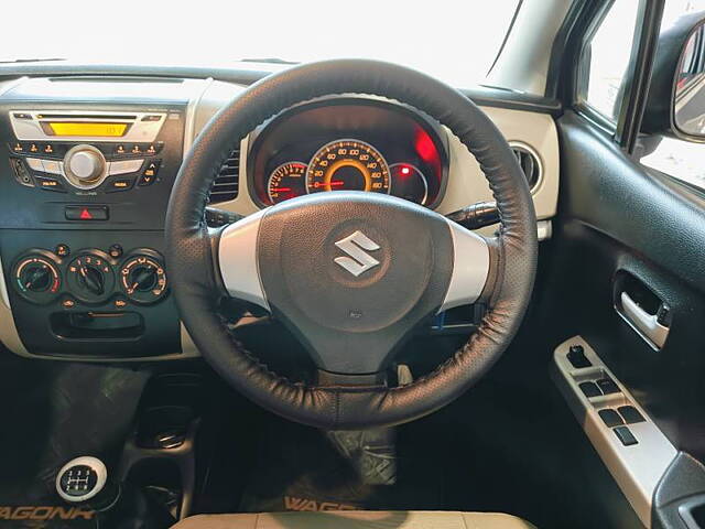 Used Maruti Suzuki Wagon R 1.0 [2014-2019] VXI in Ahmedabad