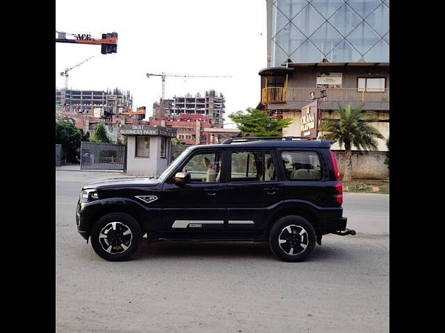 Used Mahindra Scorpio S11 MT 7S in Delhi