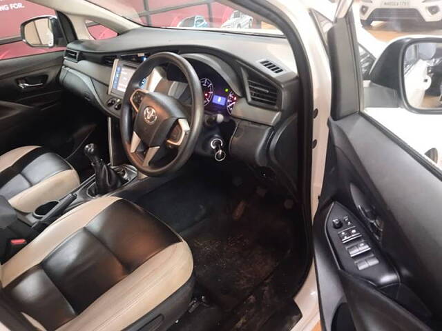 Used Toyota Innova Crysta [2016-2020] 2.4 G 7 STR [2016-2017] in Mumbai