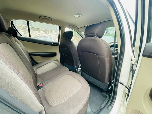 Used Hyundai i20 [2012-2014] Sportz (AT) 1.4 in Surat