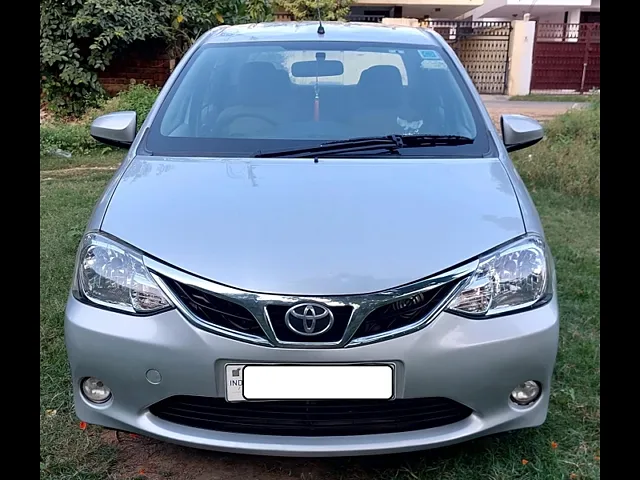 Used 2016 Toyota Etios in Agra