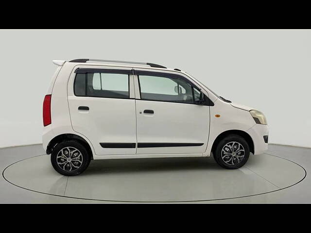 Used Maruti Suzuki Wagon R 1.0 [2014-2019] LXI in Ahmedabad