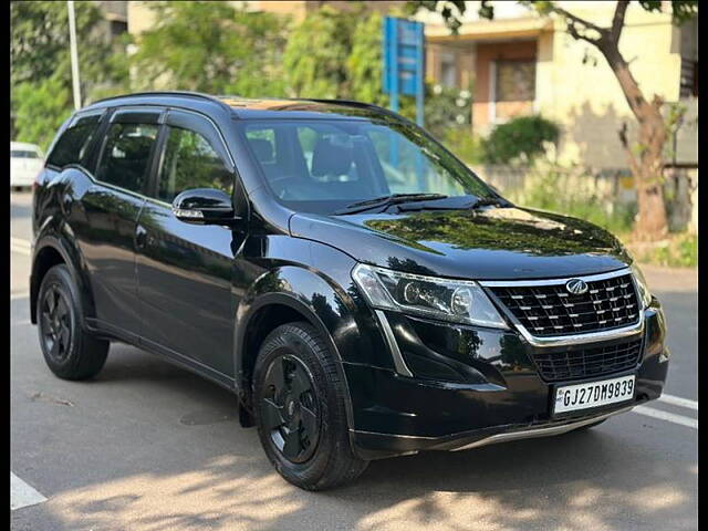 Used Mahindra XUV500 W7 [2018-2020] in Ahmedabad