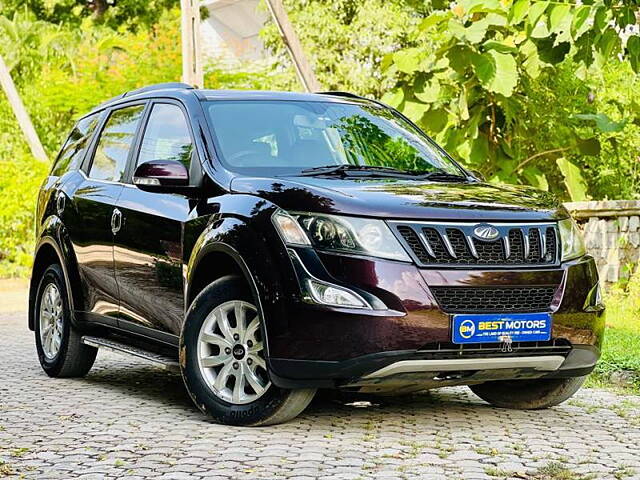 Used Mahindra XUV500 [2015-2018] W10 in Ahmedabad