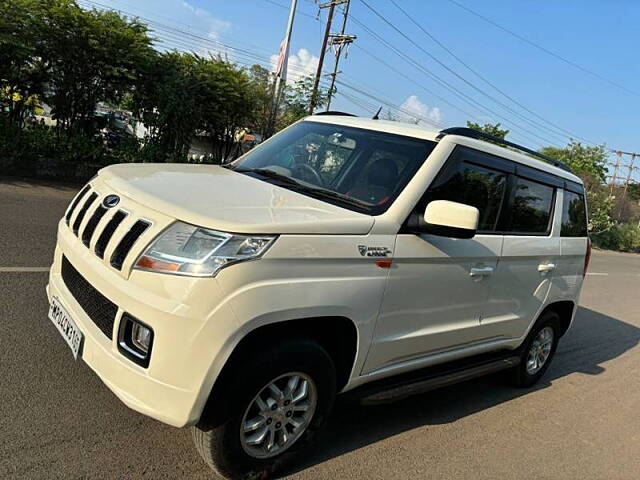 Used Mahindra TUV300 [2015-2019] T8 AMT in Bhopal