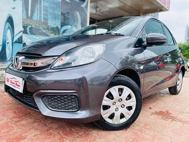 Used Honda Brio S (O)MT in Ahmedabad