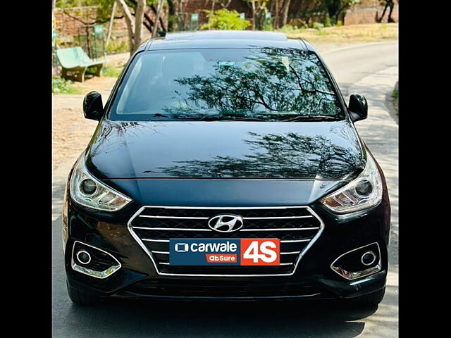 Used 2019 Hyundai Verna in Delhi