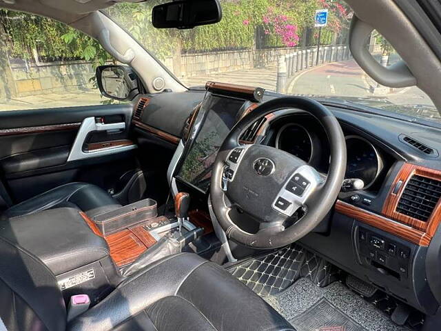 Used Toyota Land Cruiser [2009-2011] LC200 VX Premium 2 in Mumbai