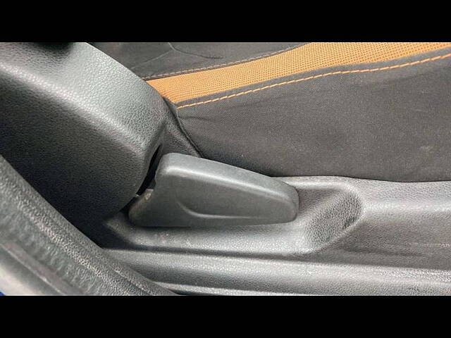 Used Renault Kwid [2015-2019] CLIMBER 1.0 AMT [2017-2019] in Pune