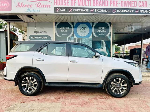 Used Toyota Fortuner Legender 2.8 4X2 AT in Ahmedabad