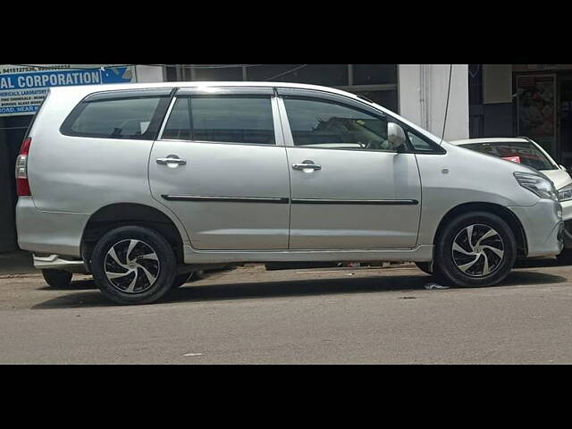 Used Toyota Innova [2012-2013] 2.5 G 8 STR BS-IV in Kanpur