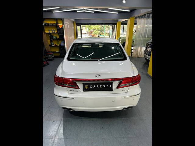 Used Hyundai Genesis 3.8 in Dehradun