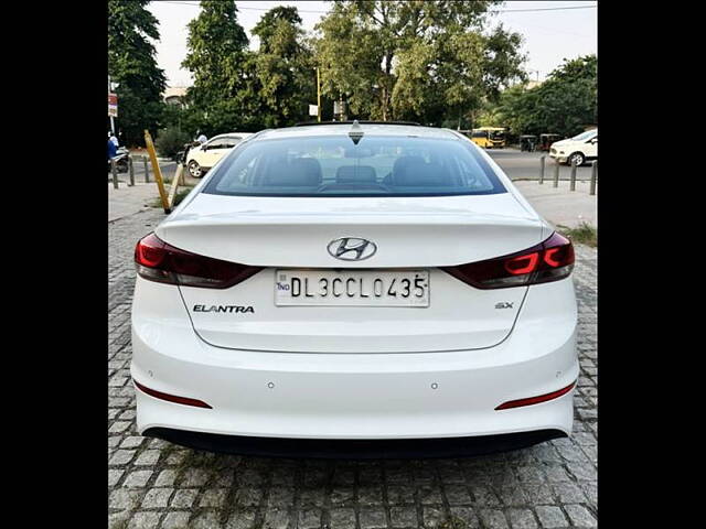 Used Hyundai Elantra SX (O) 2.0 AT in Delhi