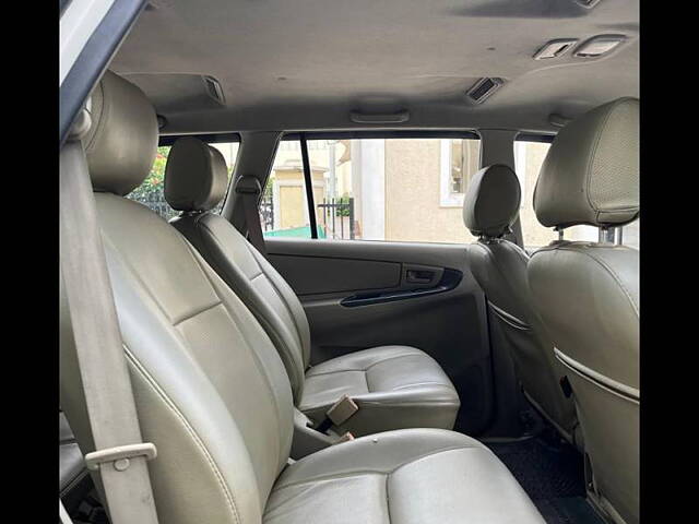 Used Toyota Innova [2009-2012] 2.5 GX 8 STR BS-IV in Bangalore