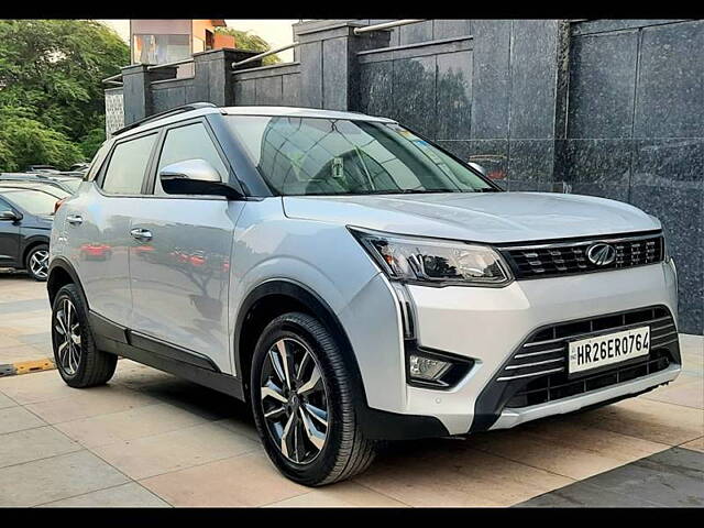 Used Mahindra XUV300 [2019-2024] W8 (O) 1.2 Petrol [2019] in Delhi