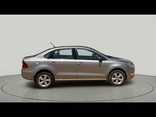 Used Skoda Rapid Style 1.6 MPI AT in Hyderabad