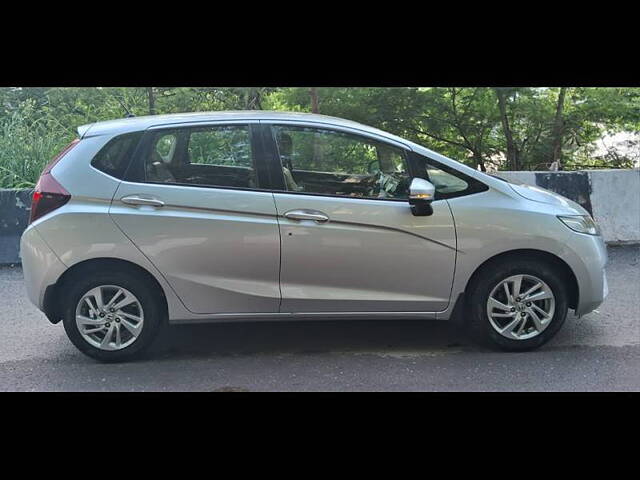 Used Honda Jazz [2015-2018] V Petrol in Delhi