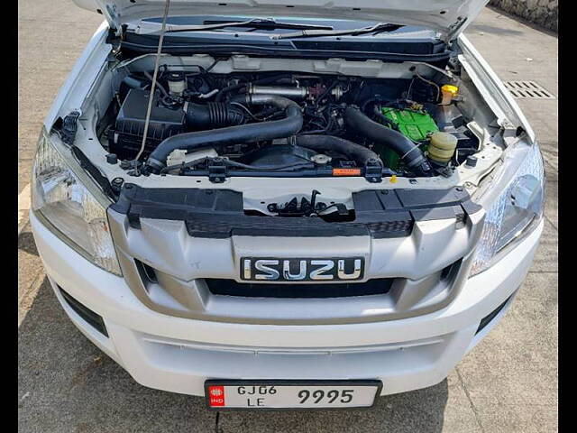 Used Isuzu D-Max V-Cross [2016-2018] 4x4 in Mumbai