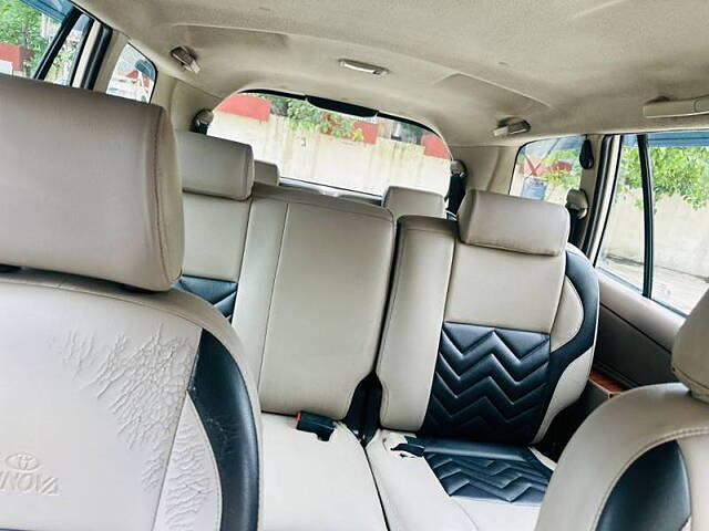 Used Toyota Innova [2015-2016] 2.5 G BS IV 8 STR in Surat