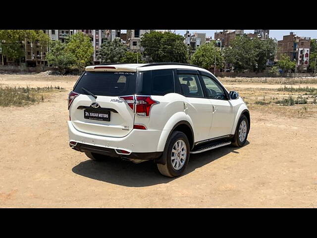 Used Mahindra XUV500 W7 AT [2018-2020] in Delhi