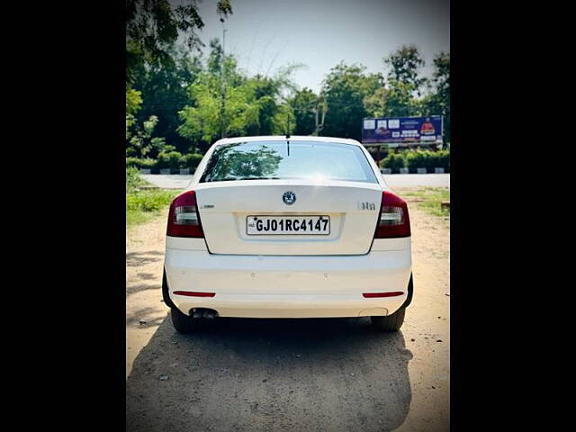 Used Skoda Laura Elegance 2.0 TDI CR MT in Ahmedabad