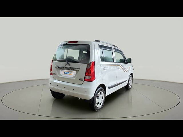 Used Maruti Suzuki Wagon R 1.0 [2014-2019] VXI AMT in Ahmedabad