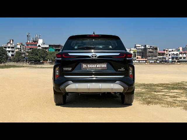 Used Toyota Urban Cruiser Hyryder V Hybrid [2022-2023] in Delhi