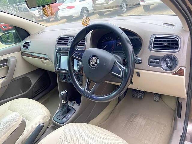 Used Skoda Rapid Ambition 1.5 TDI AT in Hyderabad