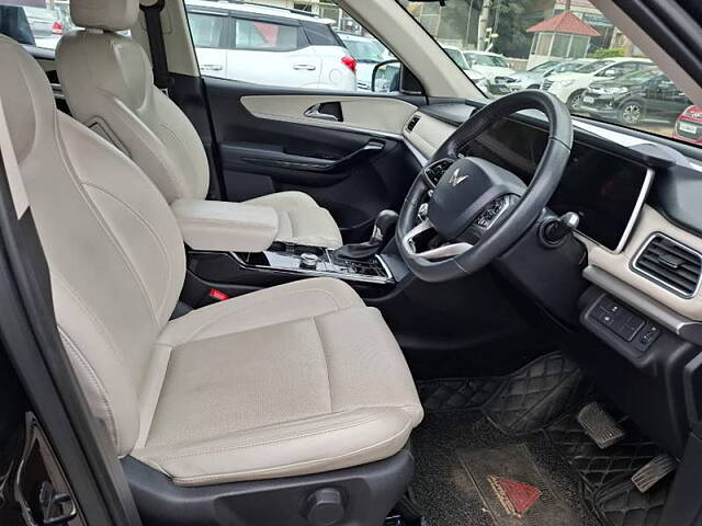 Used Mahindra XUV700 AX 7 Diesel AT 7 STR [2021] in Bangalore