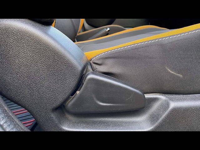 Used Renault Kwid [2015-2019] CLIMBER 1.0 AMT [2017-2019] in Rajkot