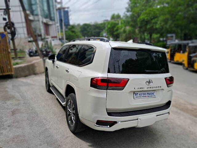 Used Toyota Land Cruiser ZX Diesel in Hyderabad