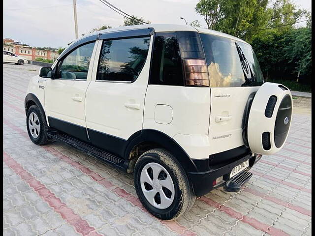 Used Mahindra NuvoSport N6 AMT in Delhi