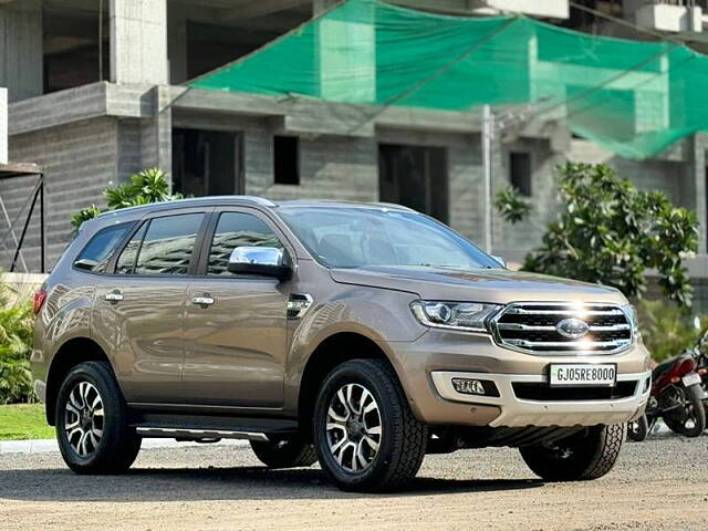 Used Ford Endeavour [2016-2019] Titanium 3.2 4x4 AT in Surat