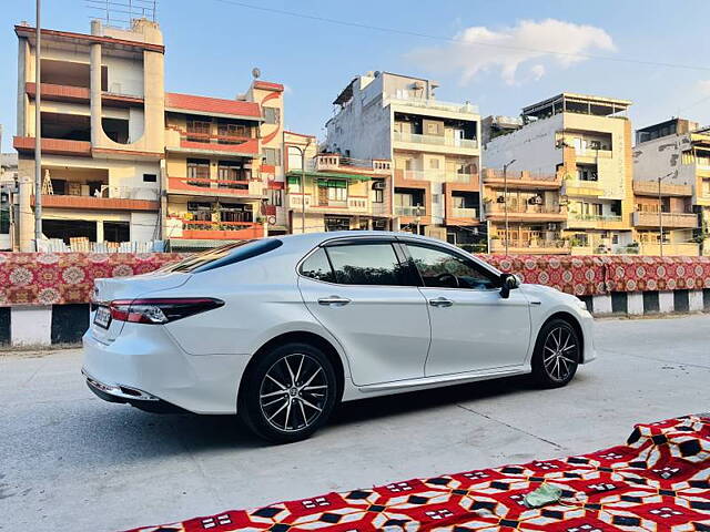 Used Toyota Camry Hybrid in Delhi