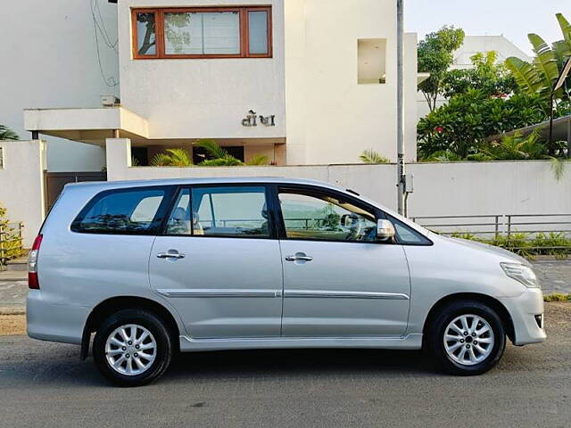 Used Toyota Innova [2013-2014] 2.5 VX 8 STR BS-III in Ahmedabad