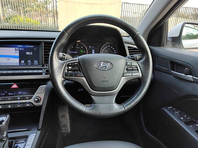 Used Hyundai Elantra [2016-2019] 1.6 SX (O) AT in Ahmedabad