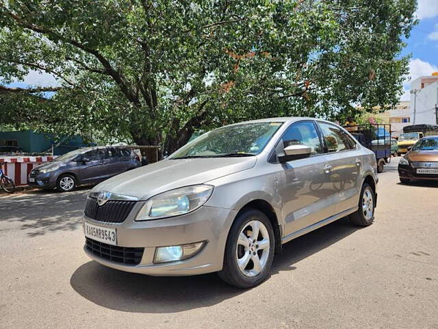 Used Skoda Rapid [2014-2015] 1.5 TDI CR Ambition with Alloy Wheels in Bangalore