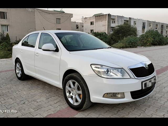 Used 2011 Skoda Laura in Kharar