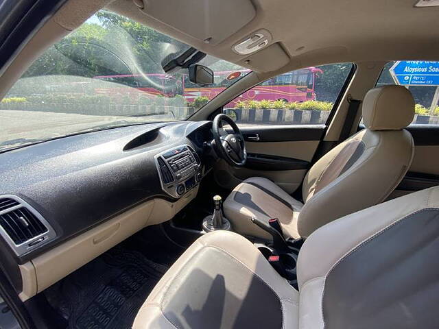 Used Hyundai i20 [2010-2012] Sportz 1.2 (O) in Mumbai