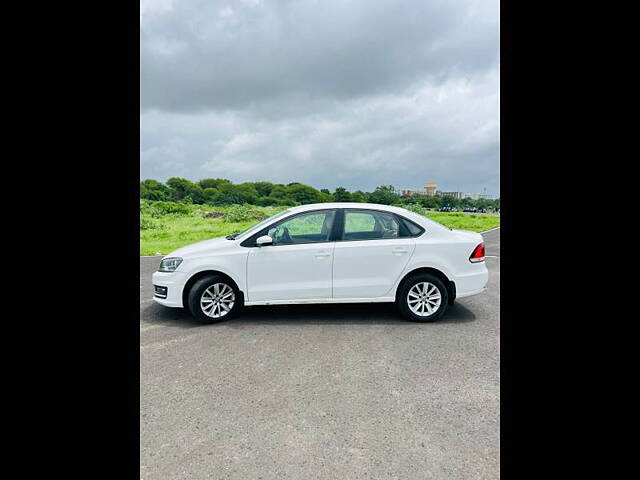 Used Volkswagen Vento [2015-2019] Highline Plus 1.2 (P) AT 16 Alloy in Vadodara